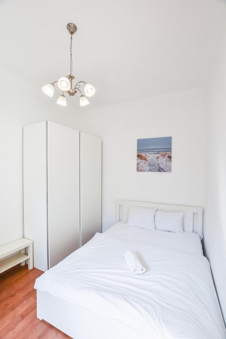 Cityscape Budget Kalvin Apartment *