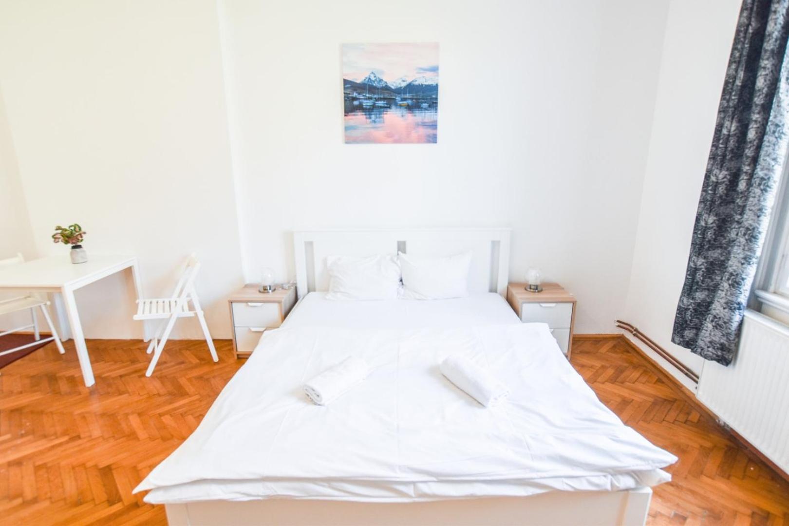 Cityscape Budget Kalvin Apartment Budapest